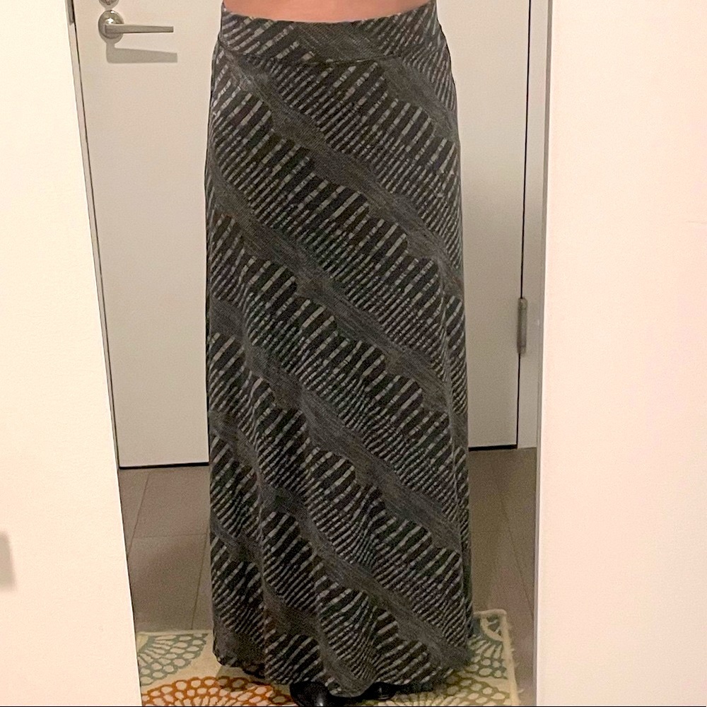 ❌SOLD❌ Extra Long & Comfortable Maxi Skirt
